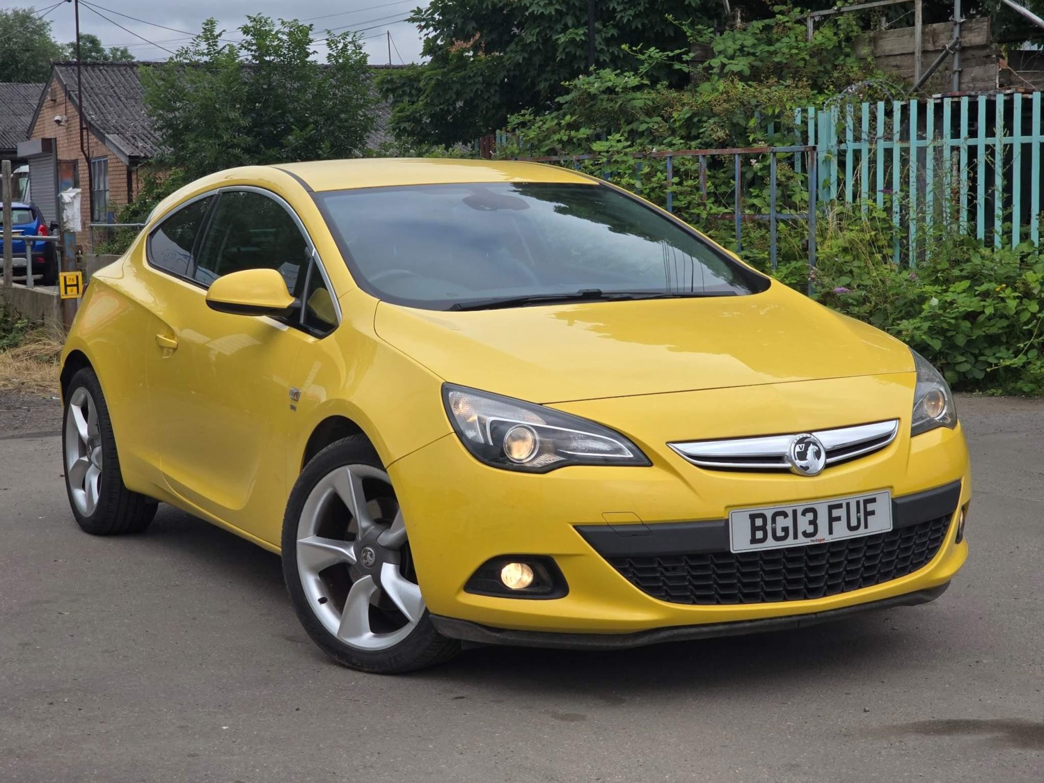 Vauxhall Astra GTC Listing Image