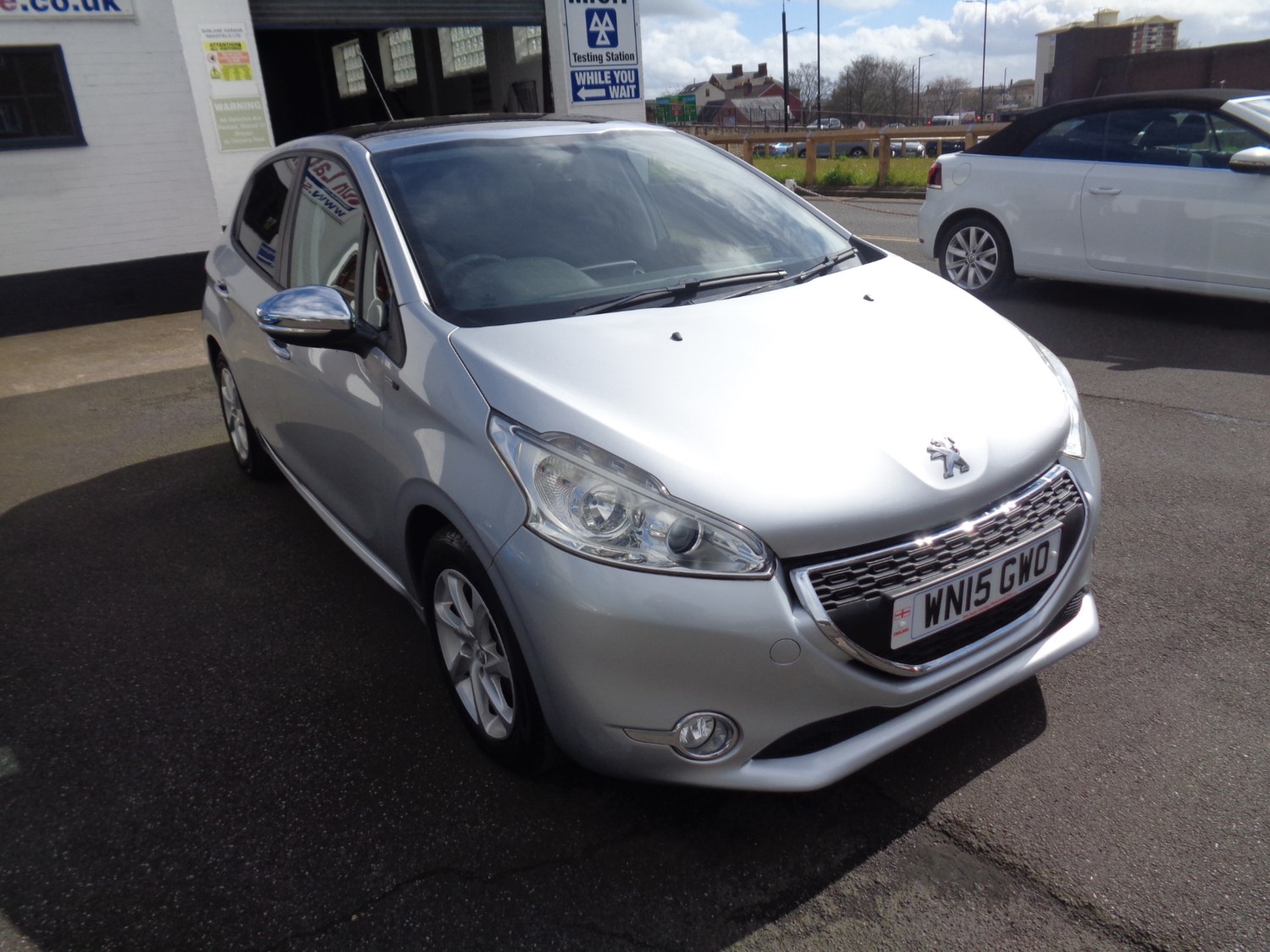 Peugeot 208 Listing Image