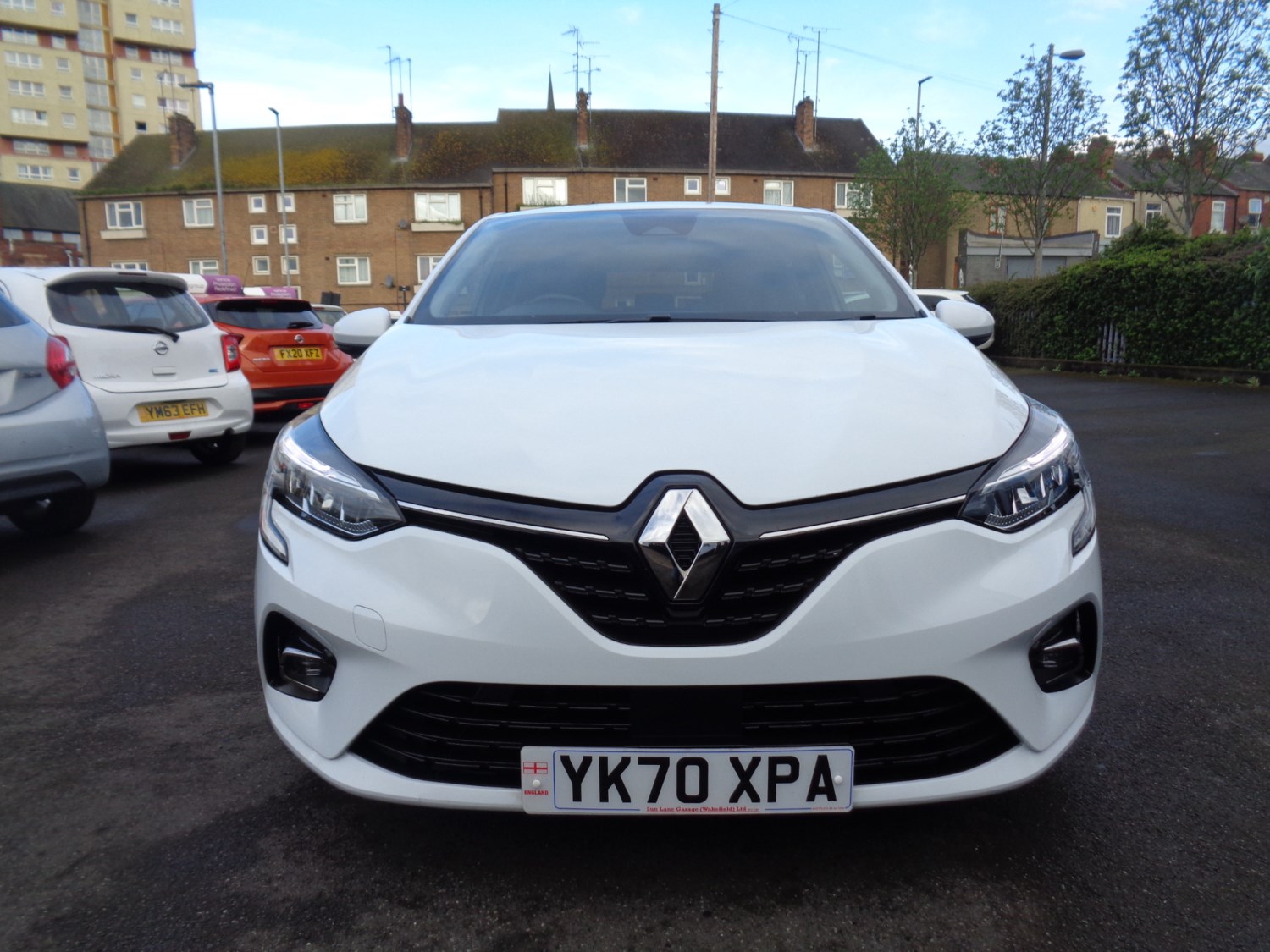 Renault Clio Listing Image