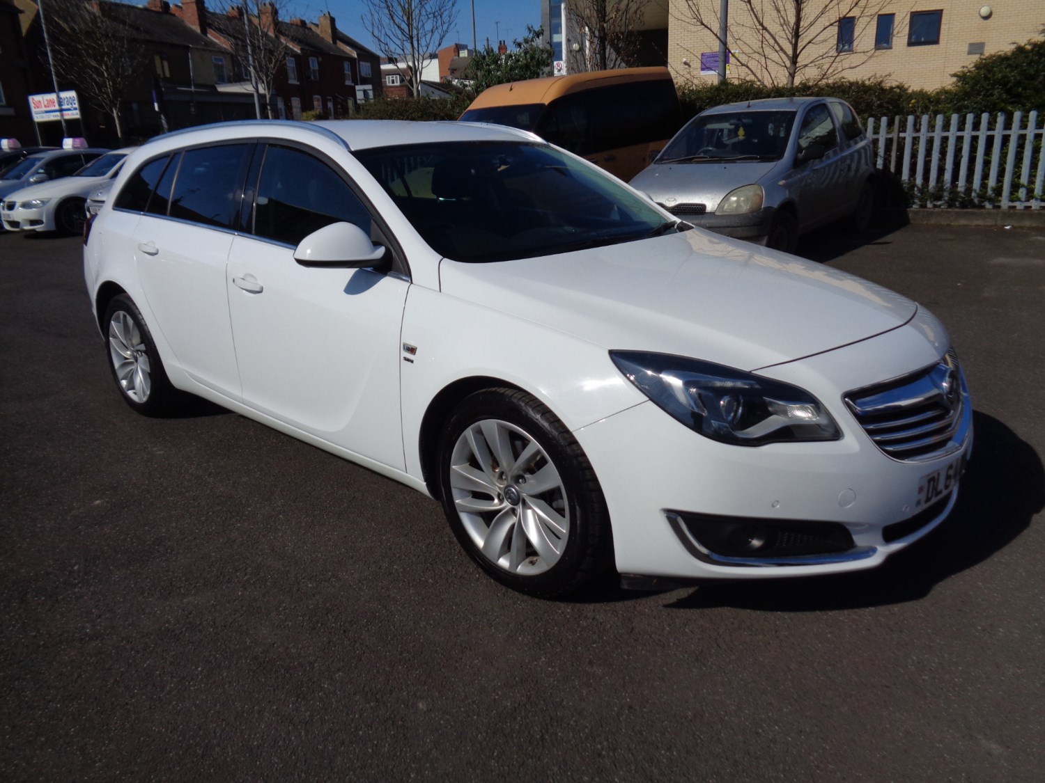 Vauxhall Insignia Listing Image