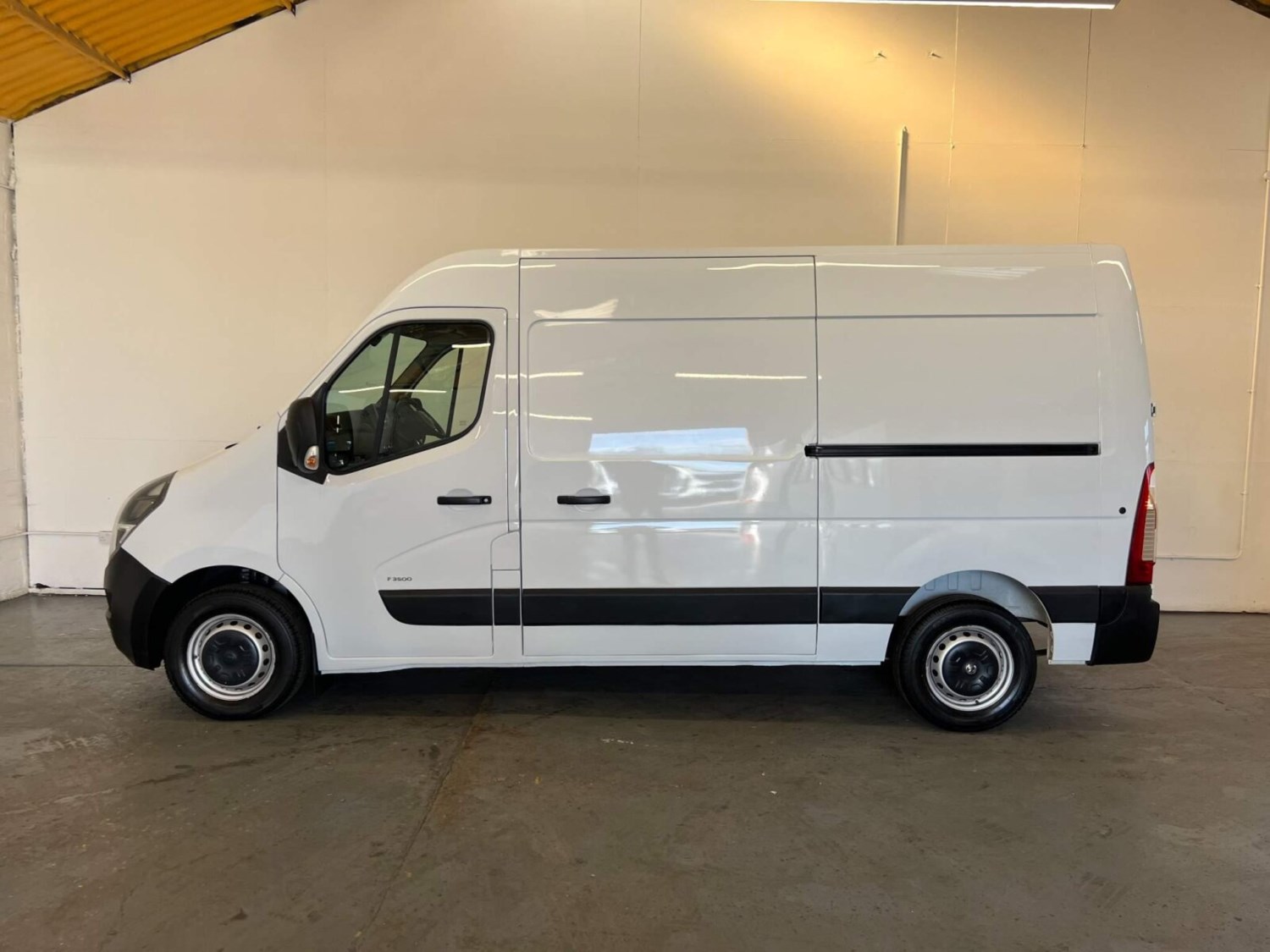 Vauxhall Movano Listing Image