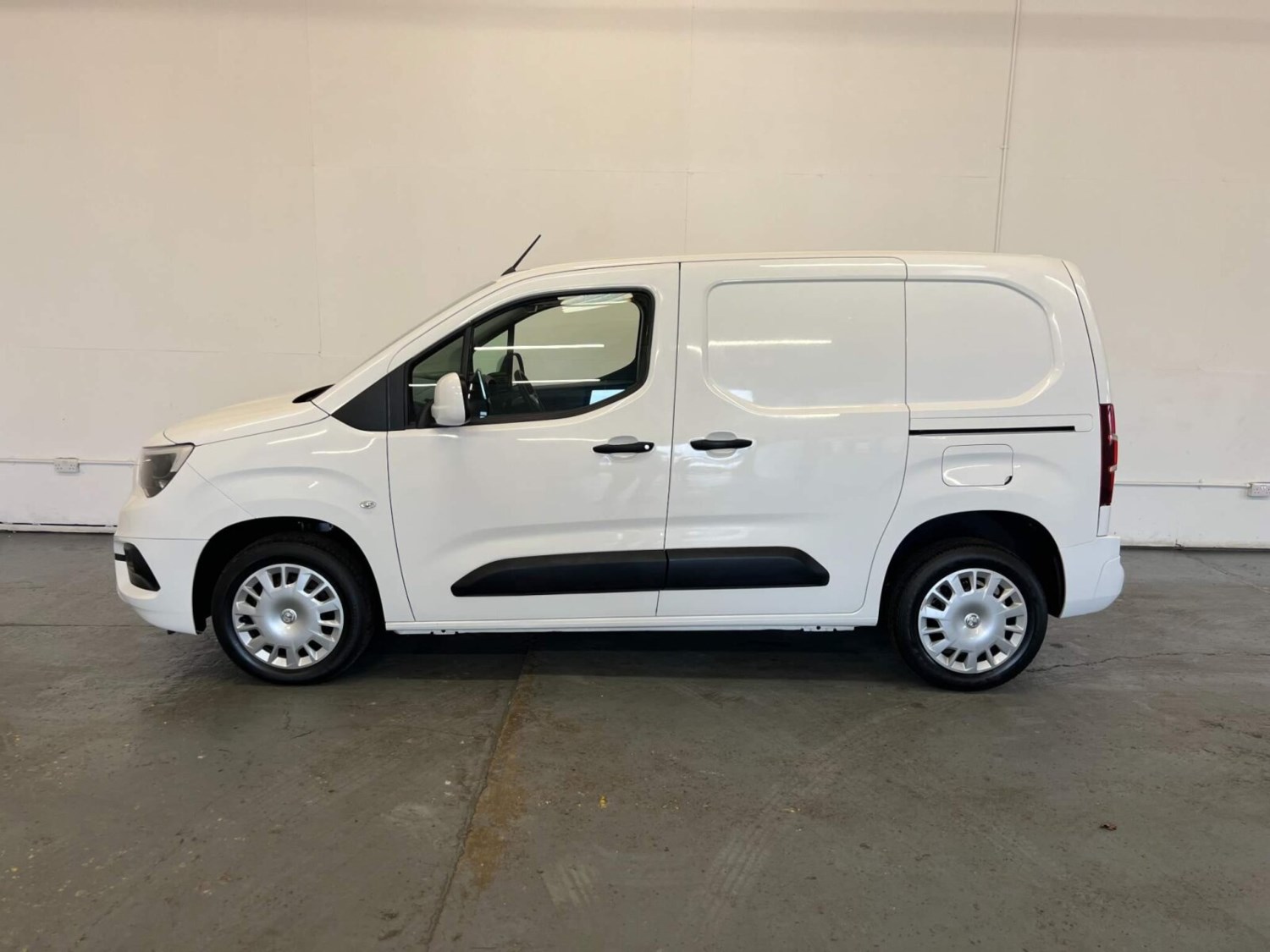 Vauxhall Combo Listing Image