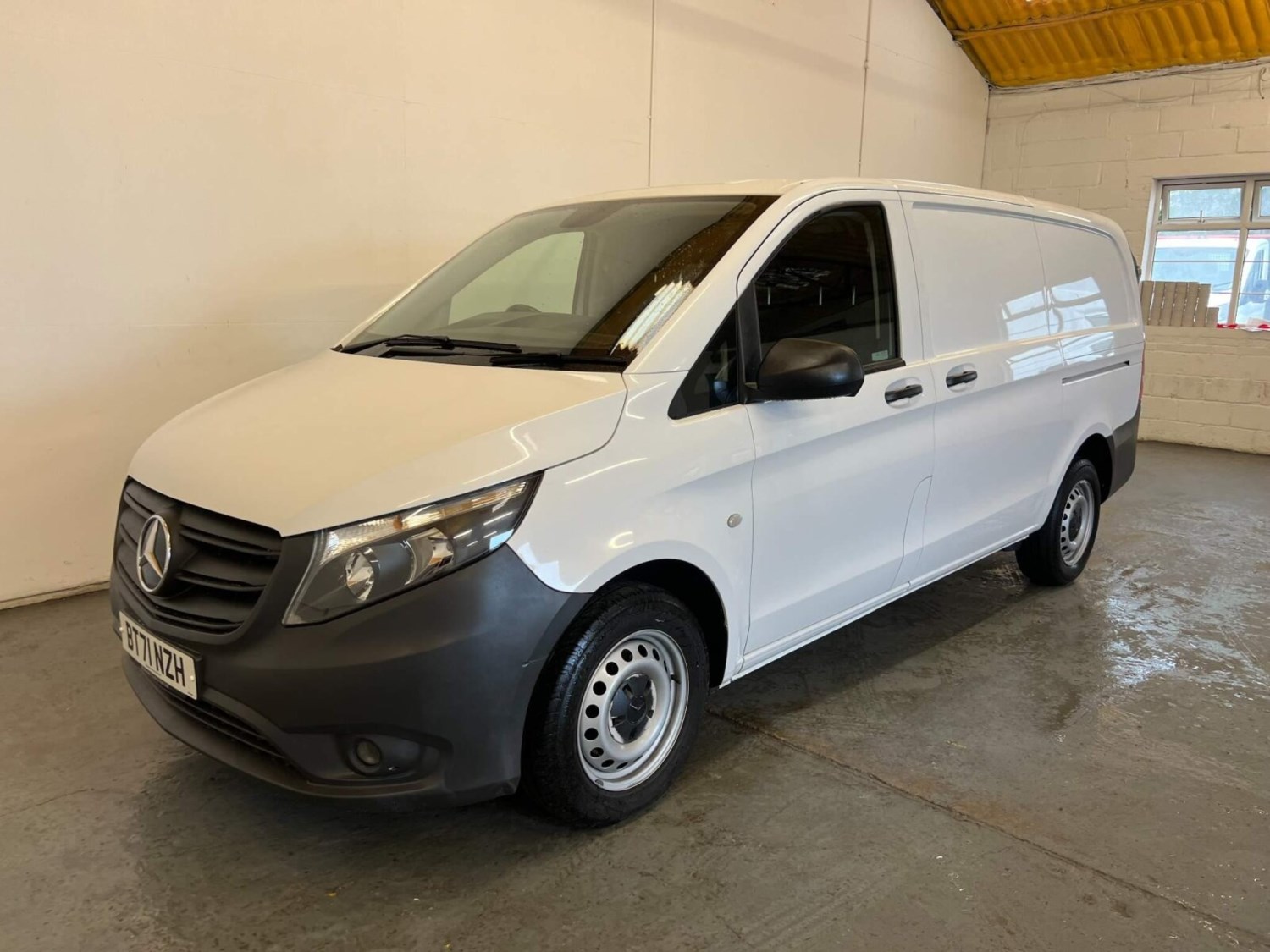 Mercedes-Benz Vito Listing Image