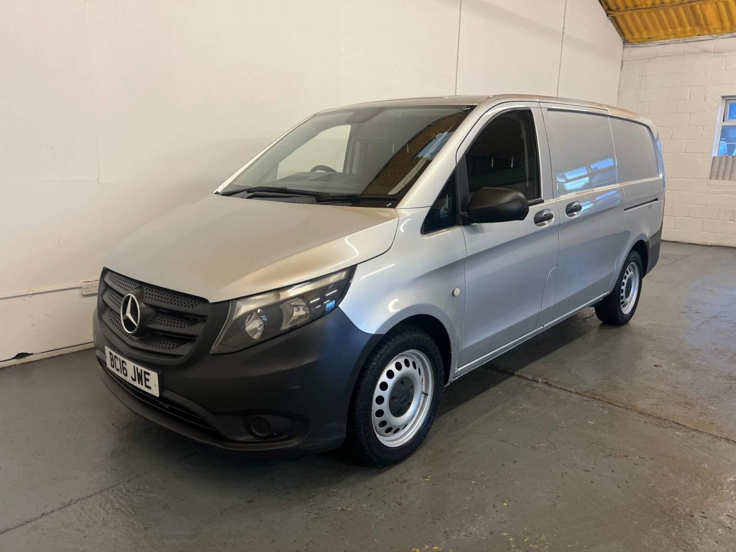 Mercedes-Benz Vito Listing Image