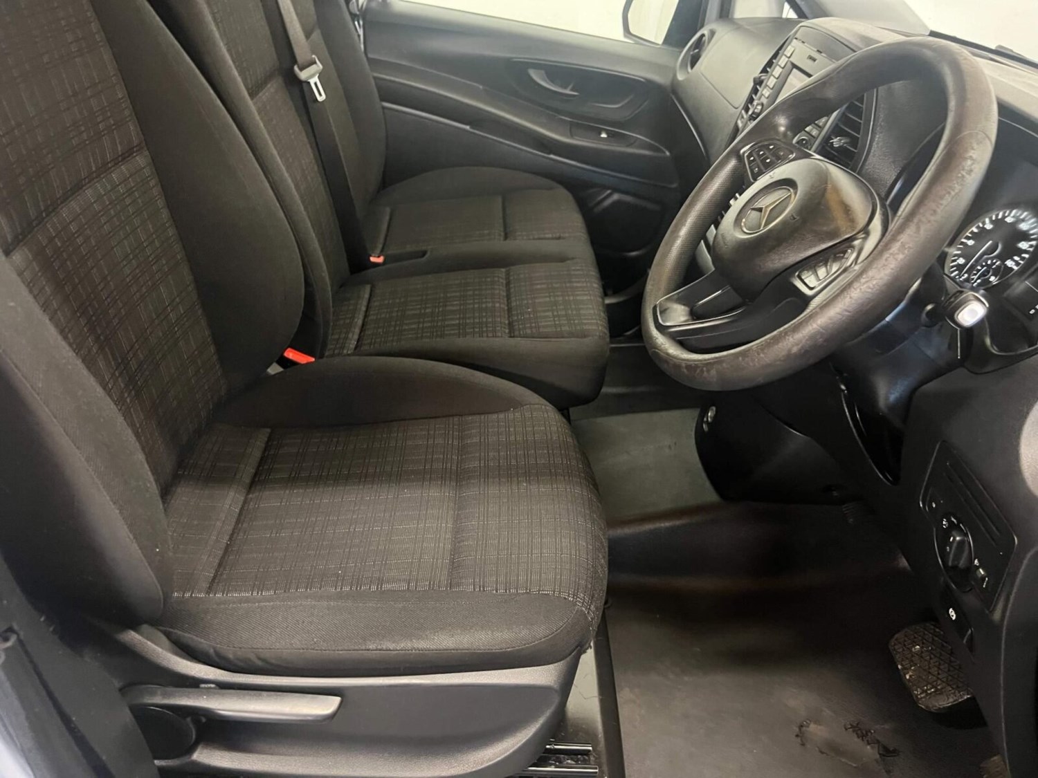 Mercedes-Benz Vito Listing Image