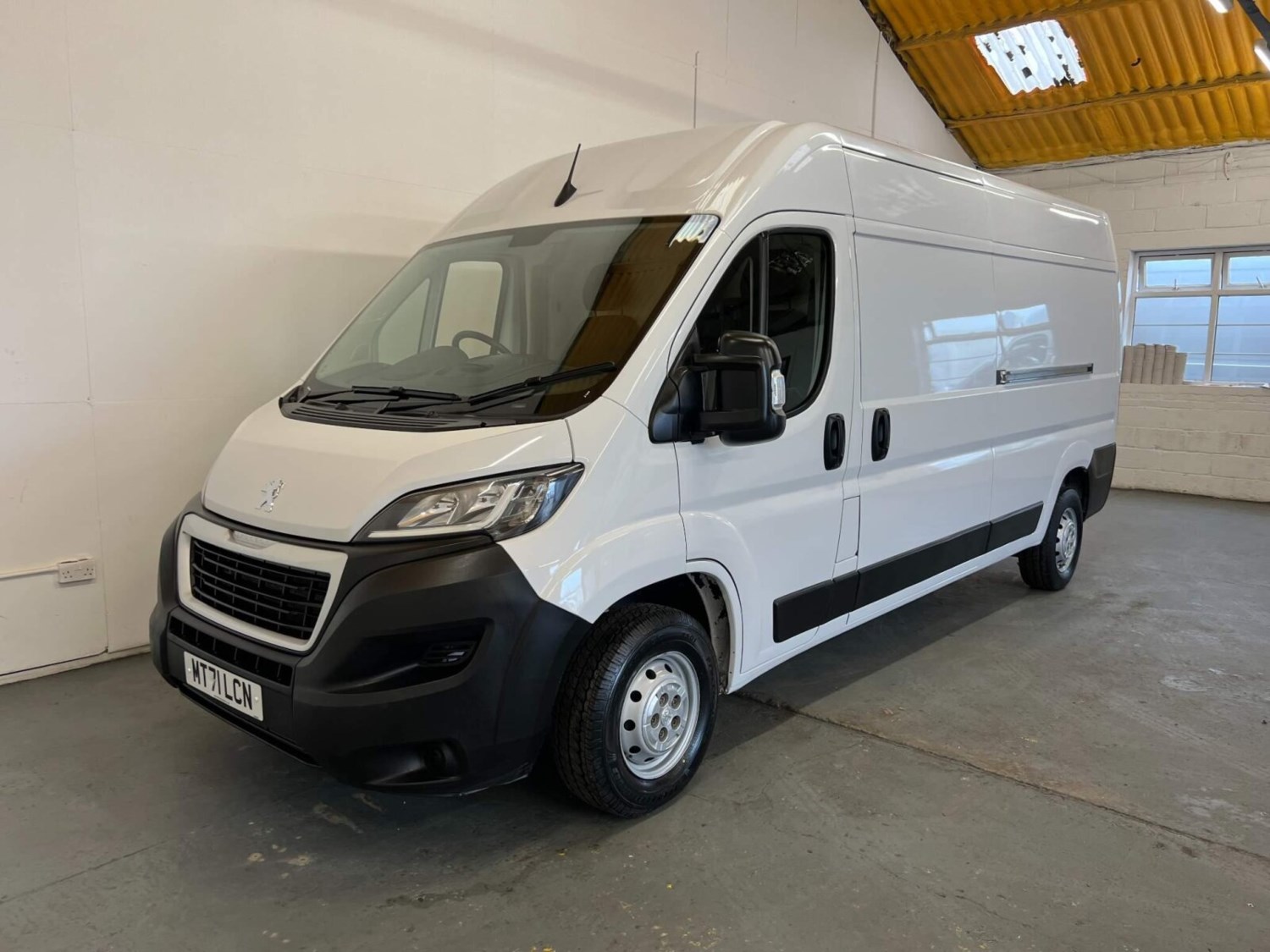 Peugeot Boxer Listing Image