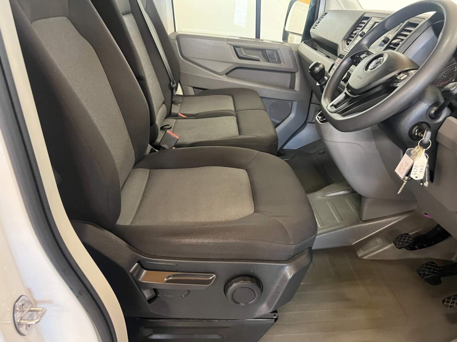 Volkswagen Crafter Listing Image