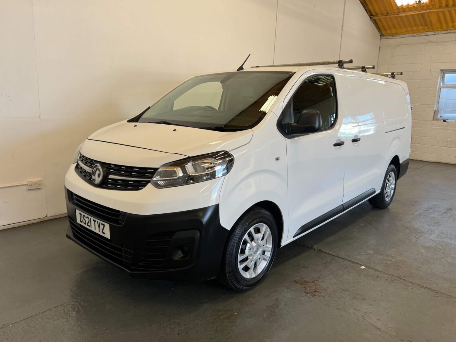 Vauxhall Vivaro Listing Image