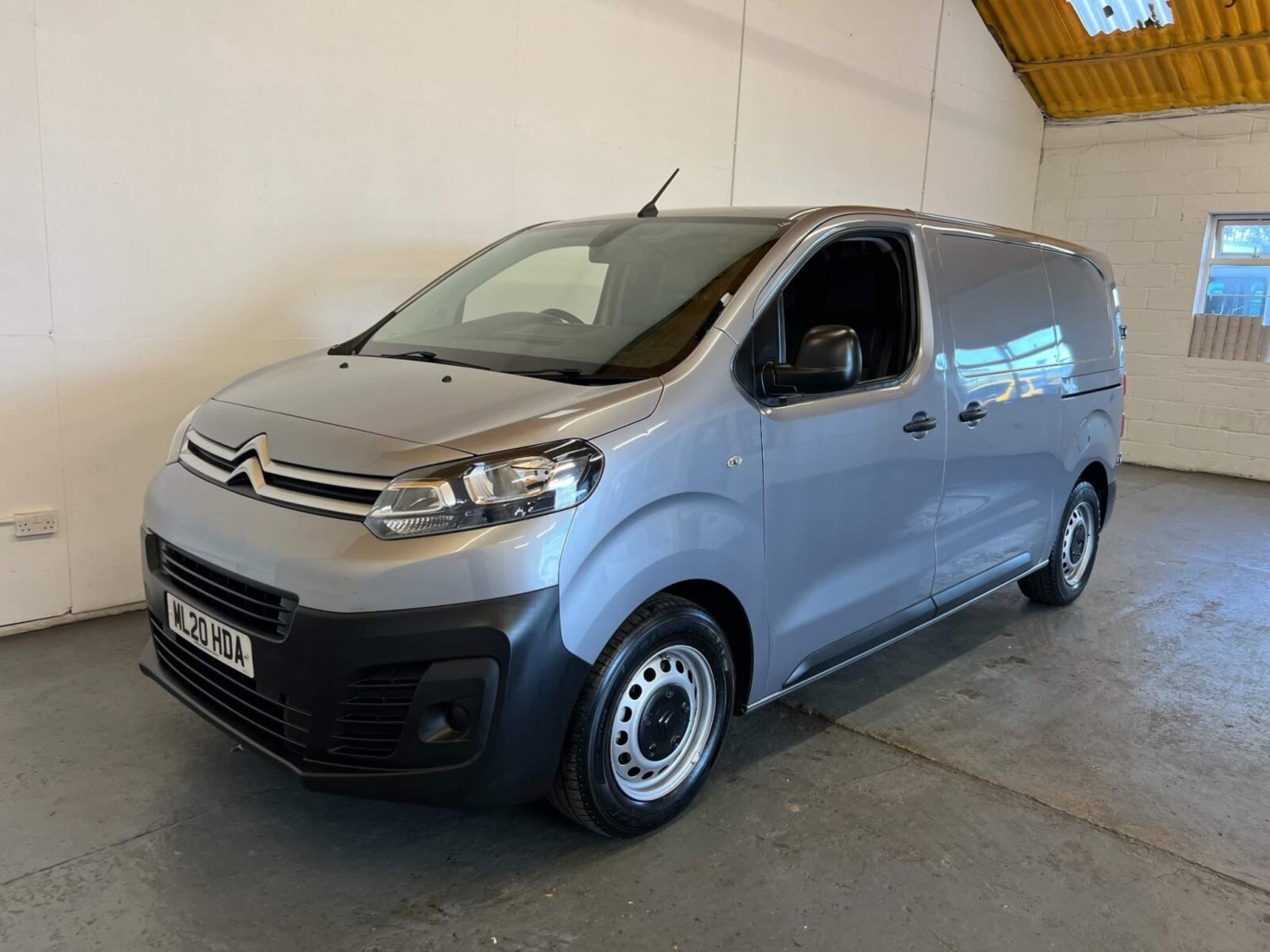 Citroen Dispatch Listing Image