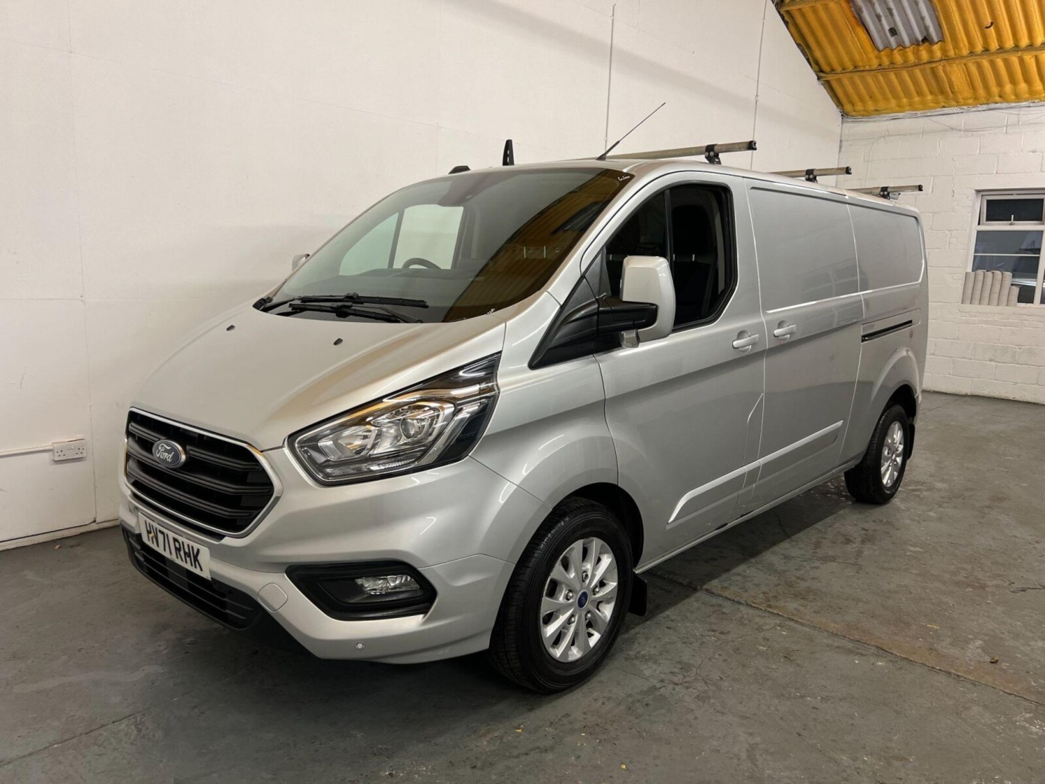 Ford Transit Custom Listing Image