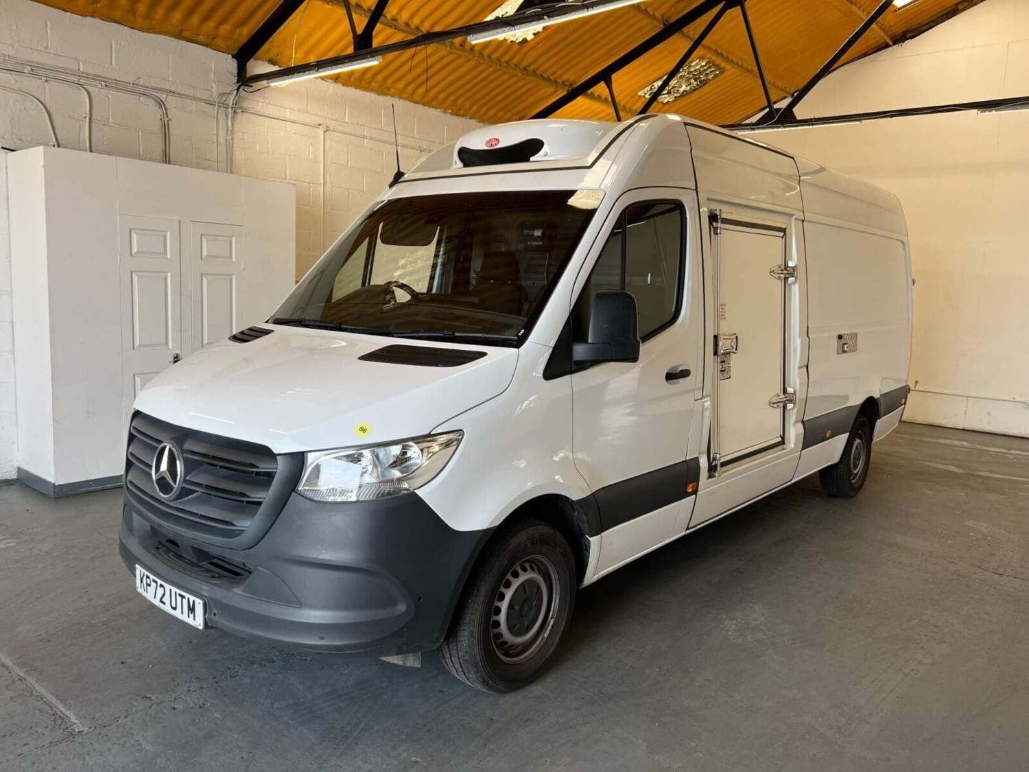 Mercedes-Benz Sprinter Listing Image