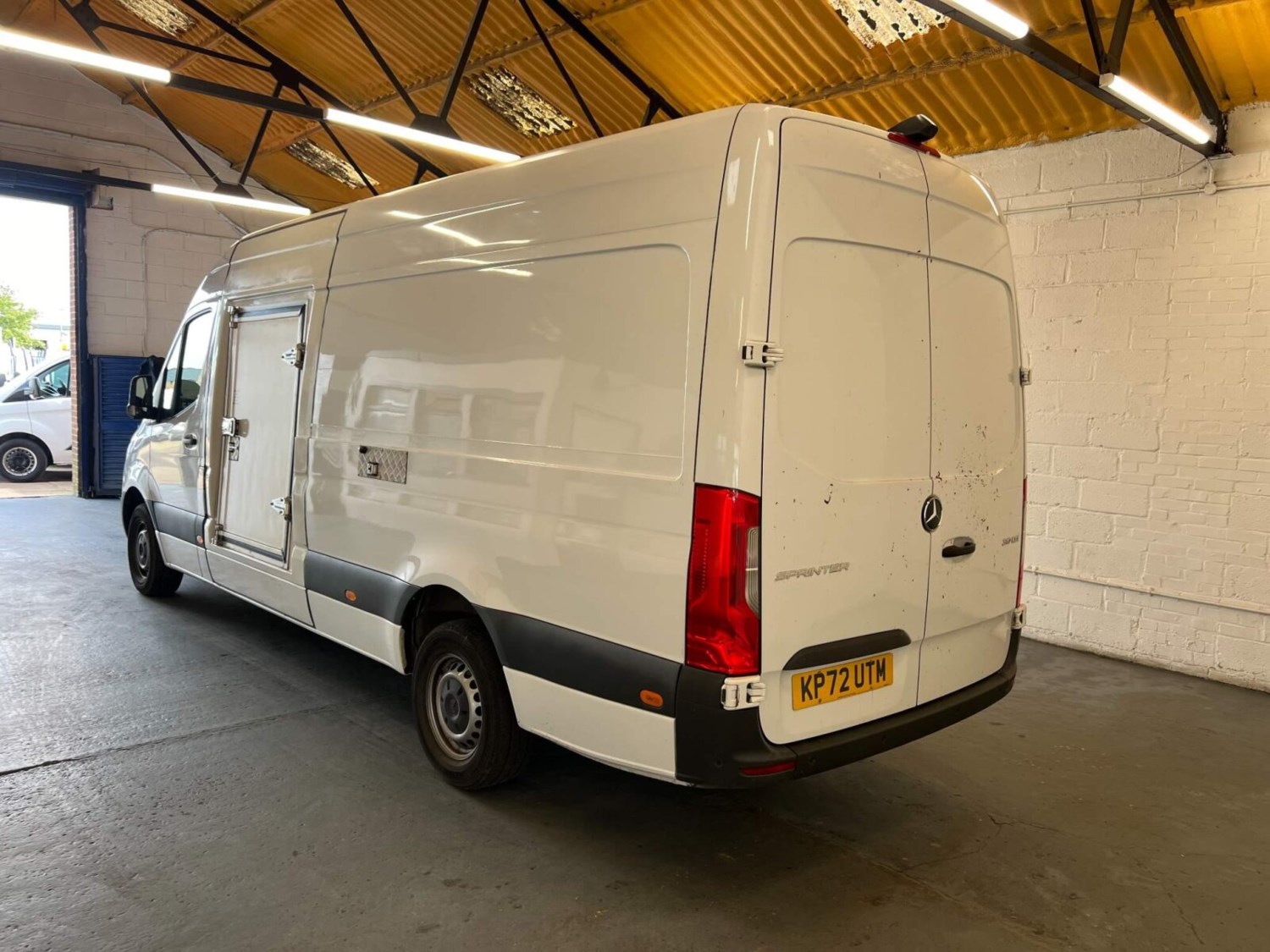 Mercedes-Benz Sprinter Listing Image