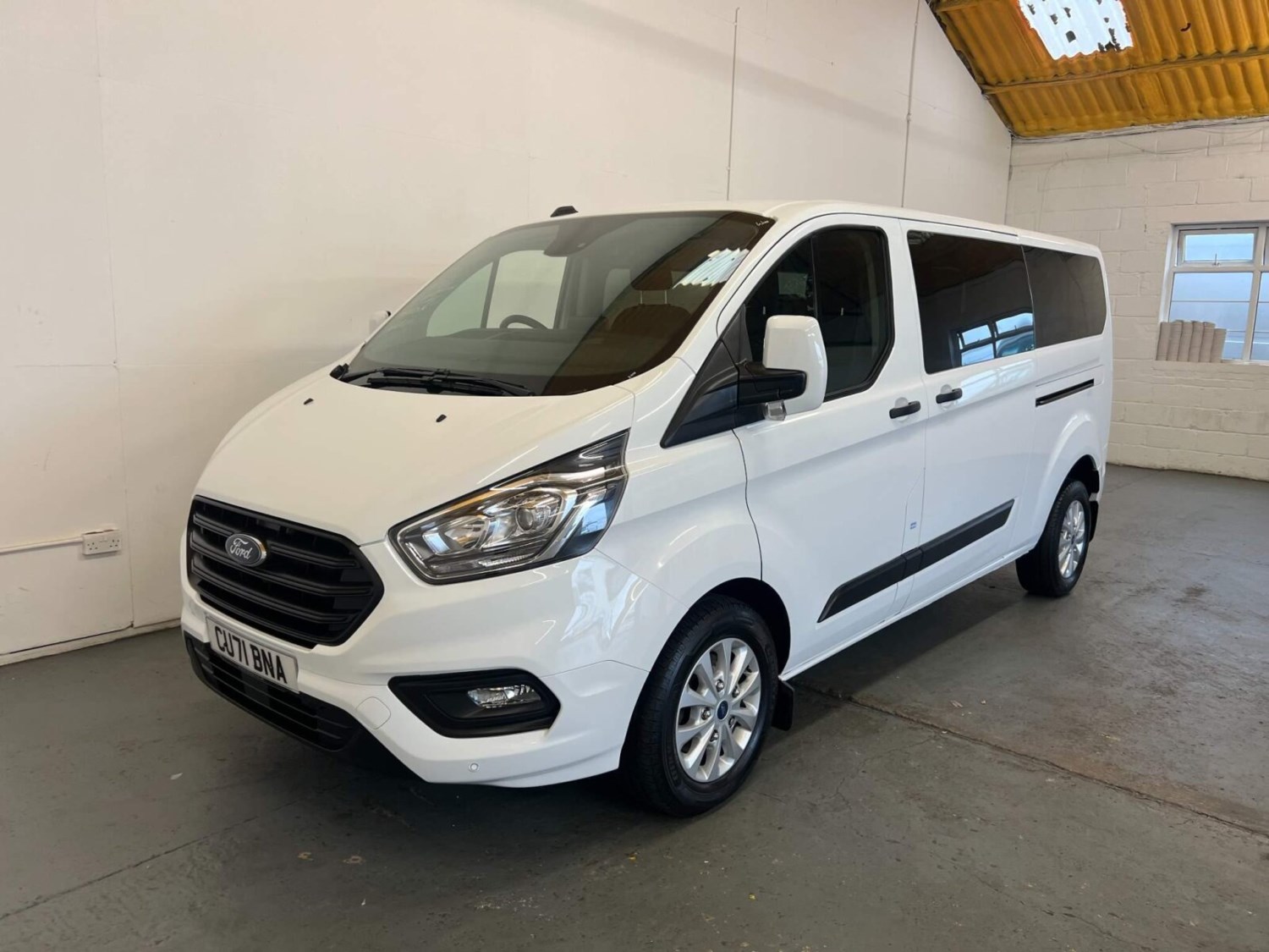 Ford Transit Custom Listing Image