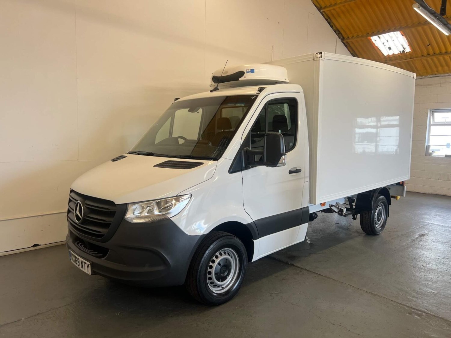 Mercedes-Benz Sprinter Listing Image