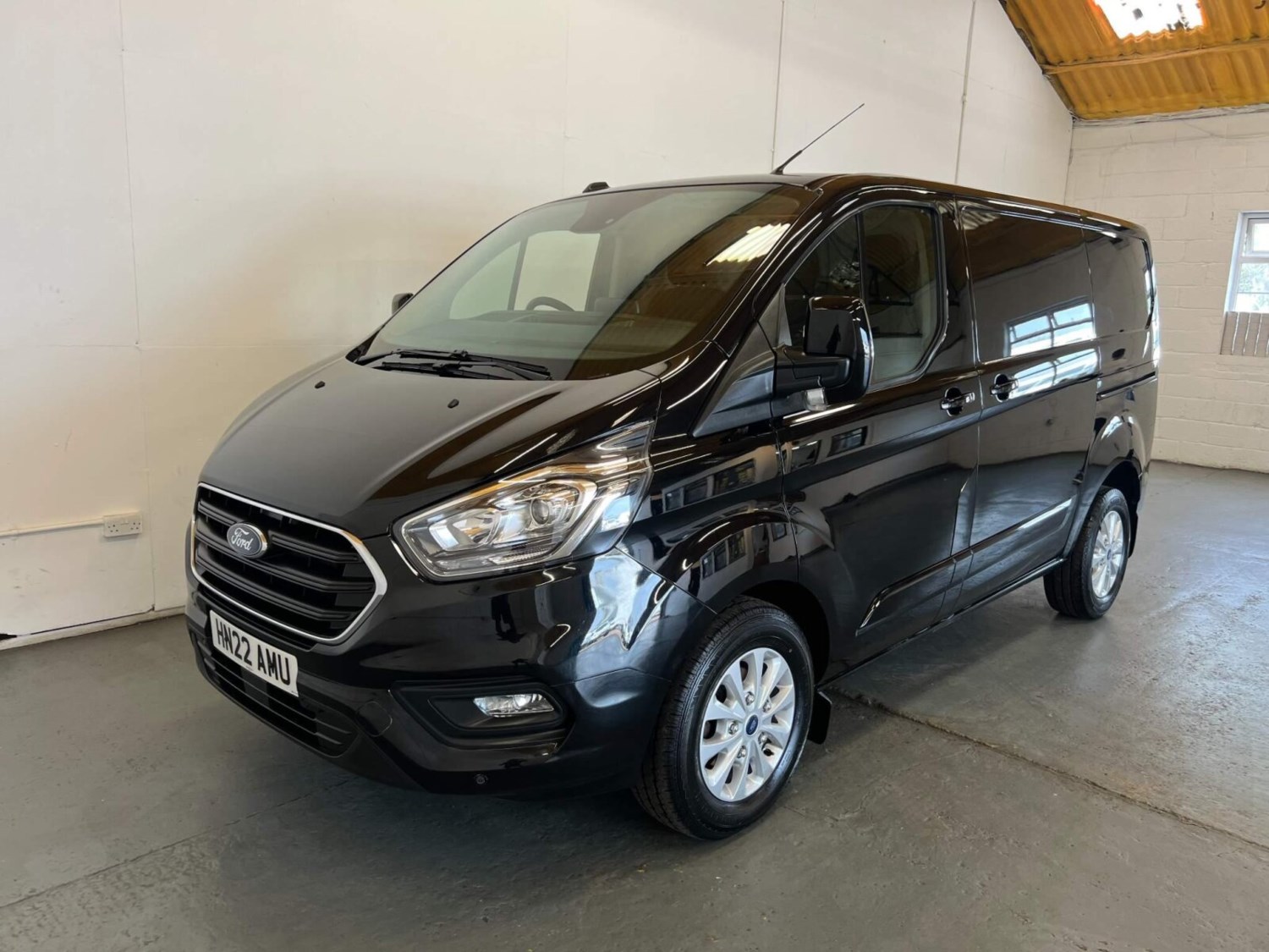 Ford Transit Custom Listing Image