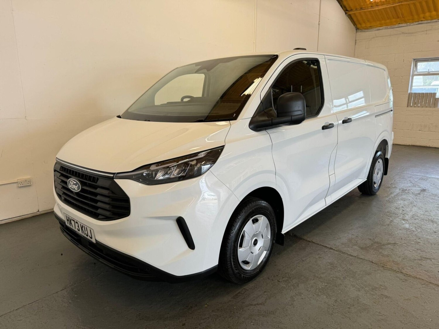 Ford Transit Custom Listing Image