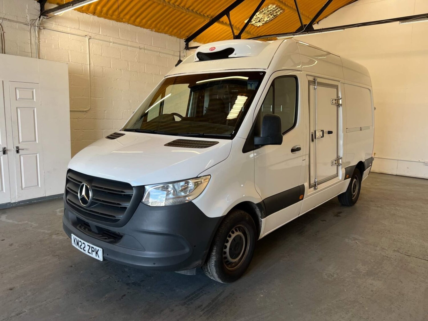 Mercedes-Benz Sprinter Listing Image