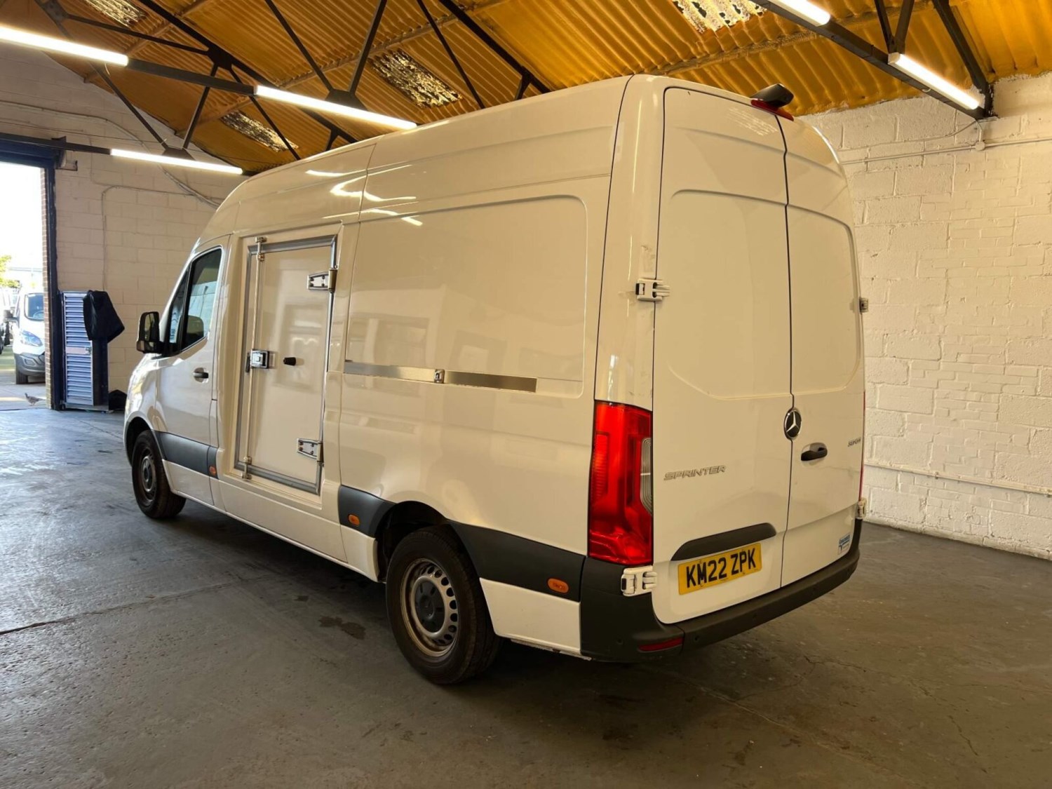 Mercedes-Benz Sprinter Listing Image