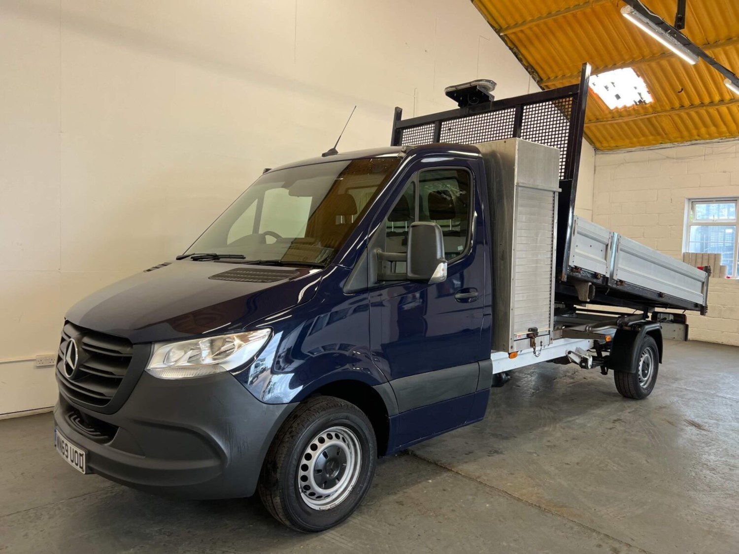 Mercedes-Benz Sprinter Listing Image