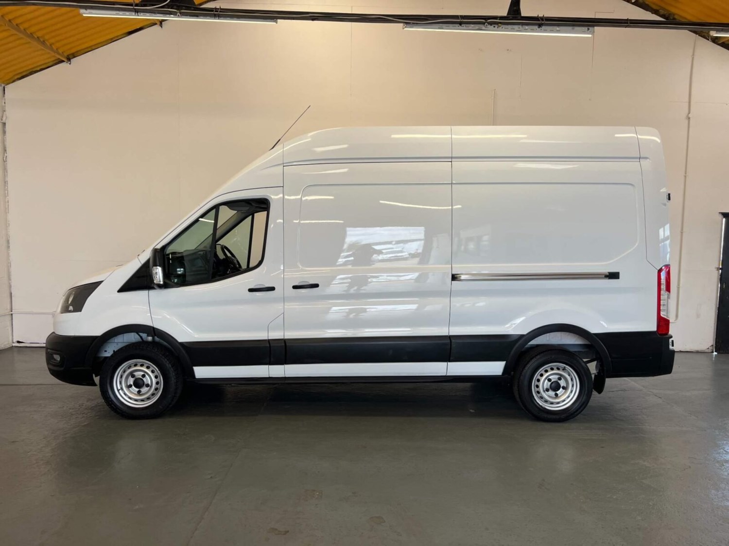 Ford Transit Listing Image