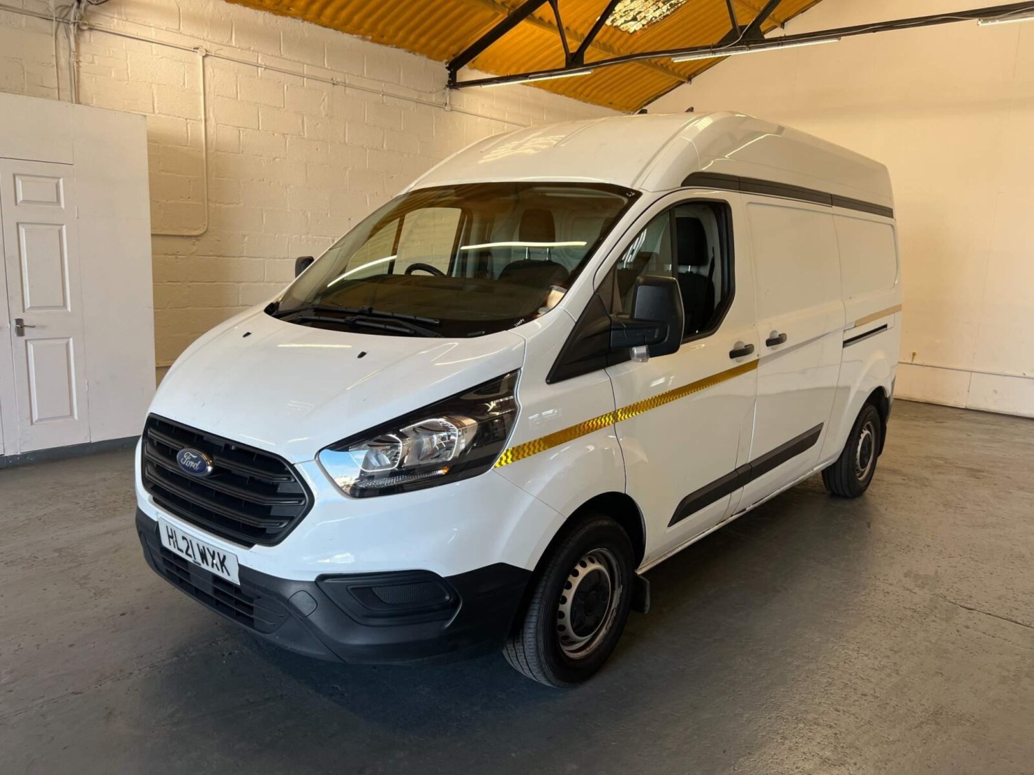 Ford Transit Custom Listing Image