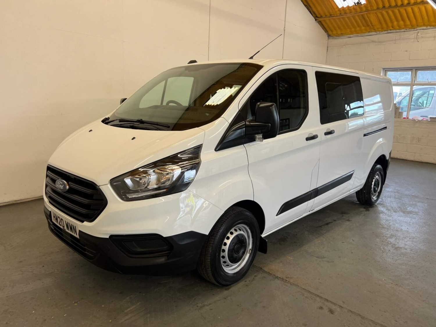 Ford Transit Custom Listing Image