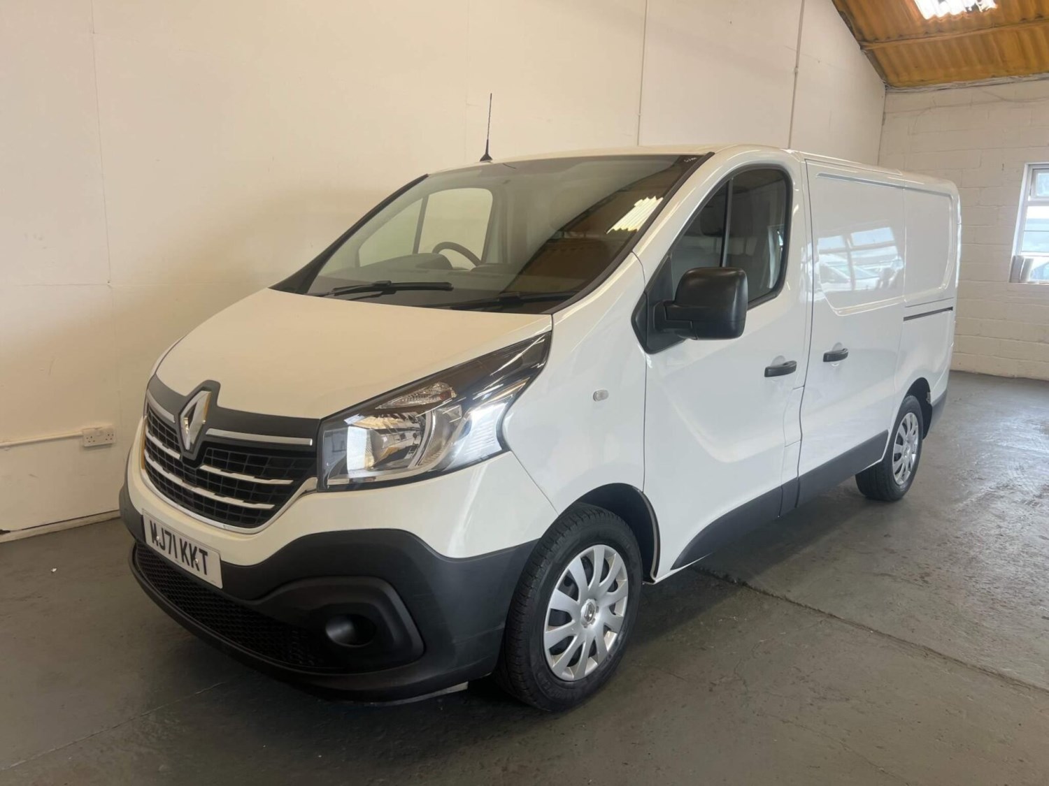 Renault Trafic Listing Image