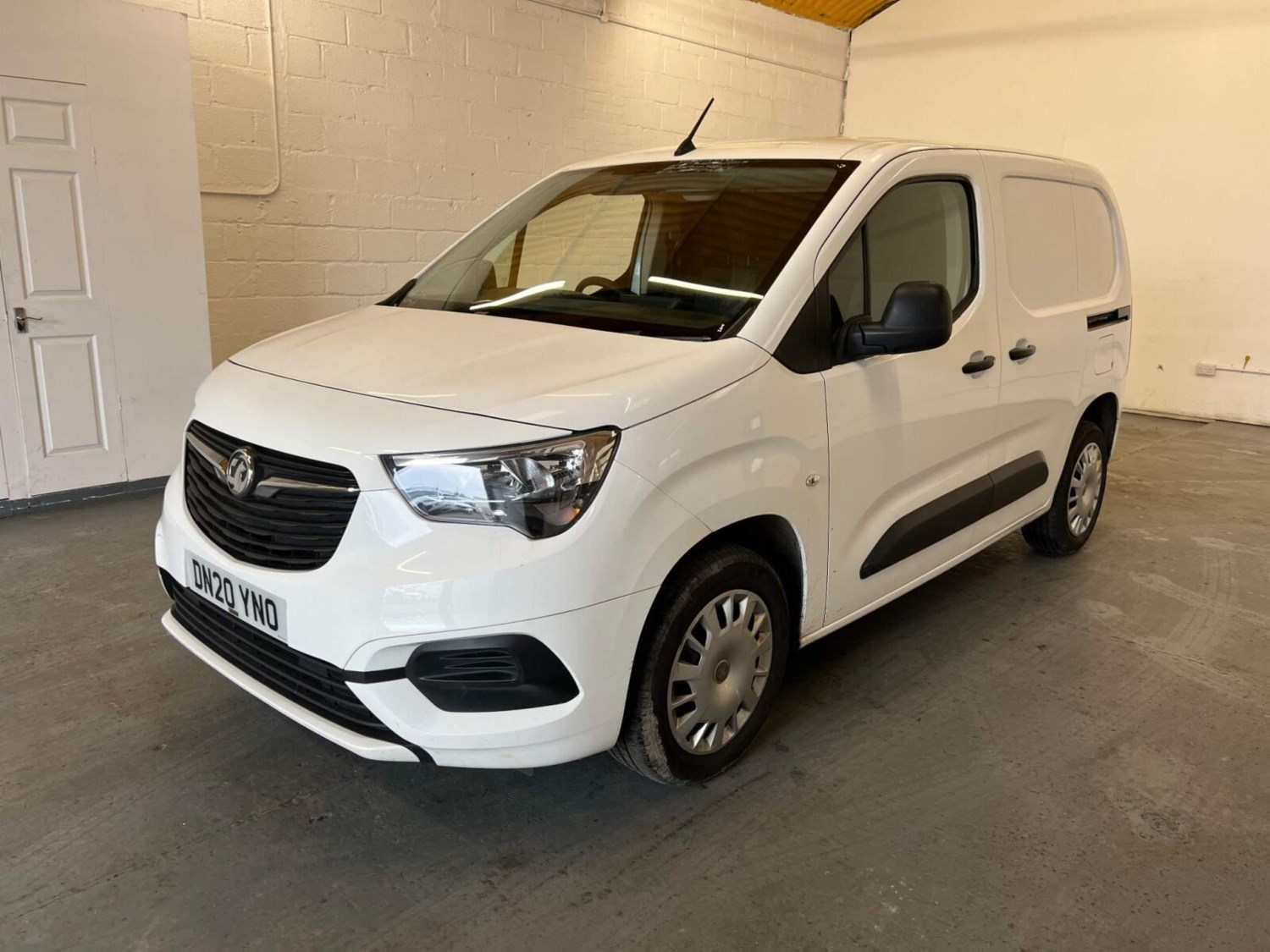 Vauxhall Combo Listing Image