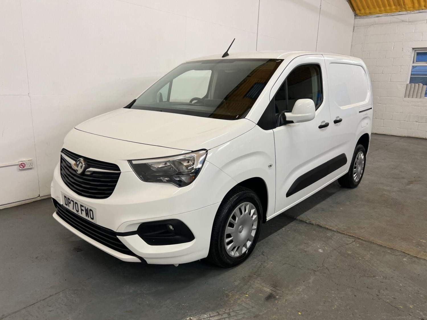 Vauxhall Combo Listing Image