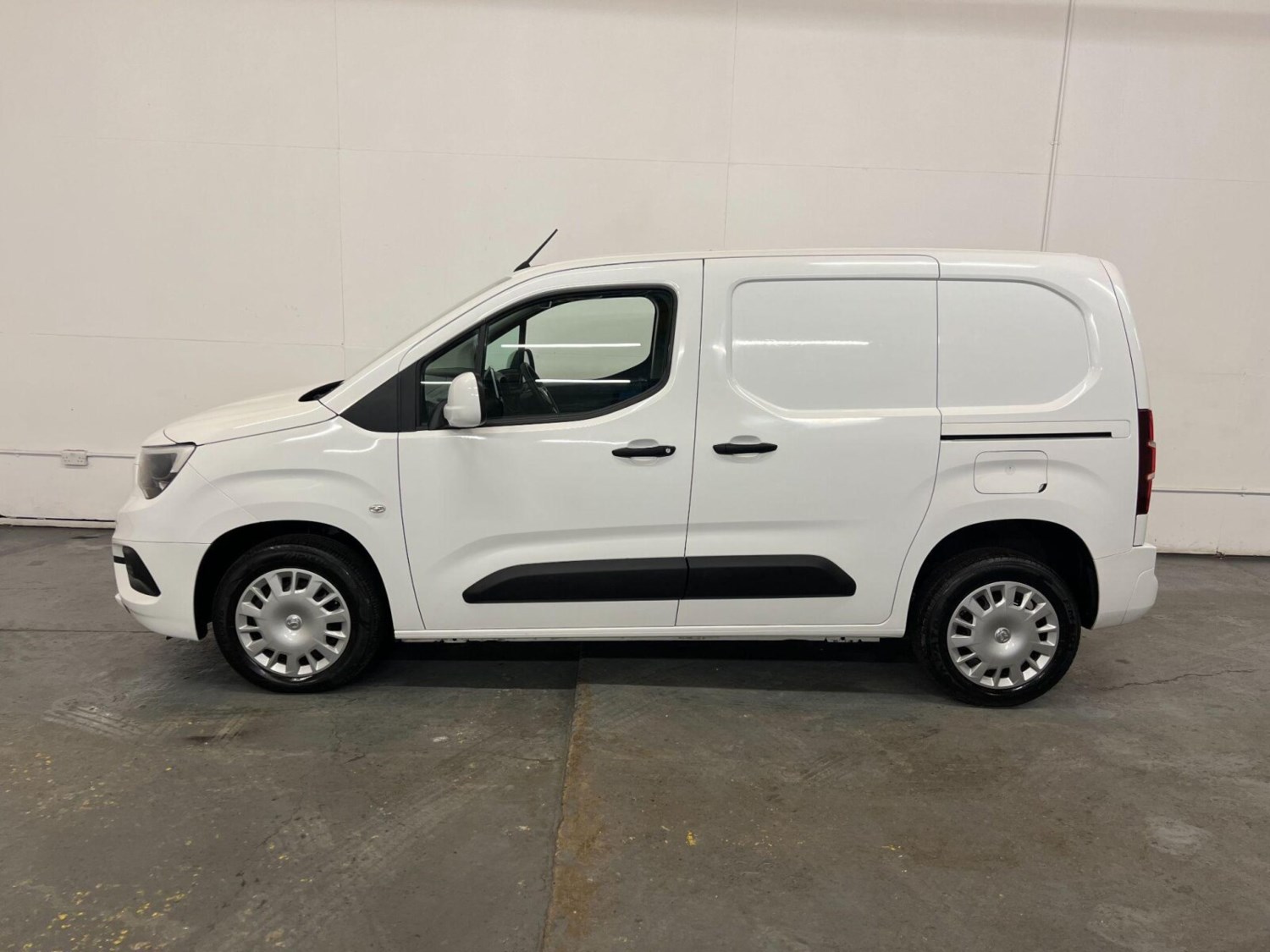 Vauxhall Combo Listing Image