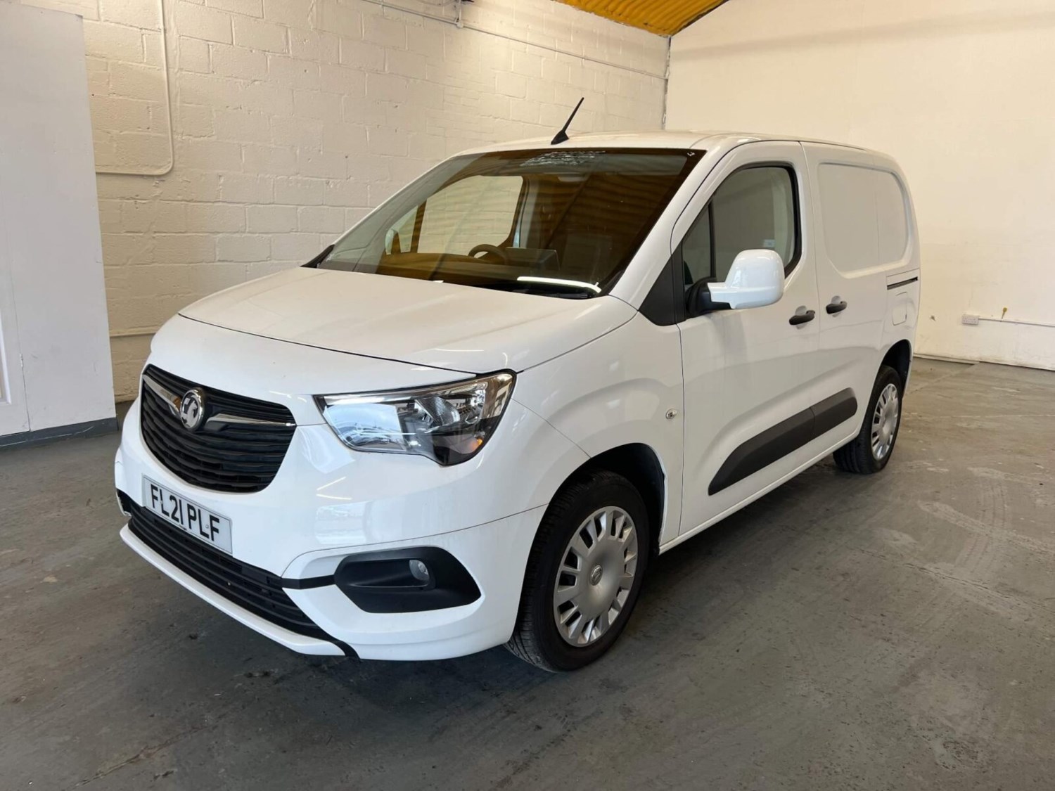 Vauxhall Combo Listing Image