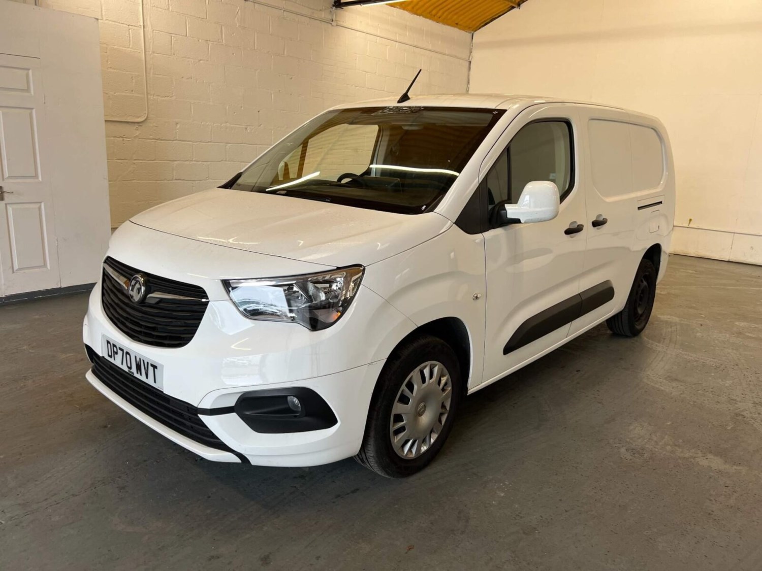 Vauxhall Combo Listing Image