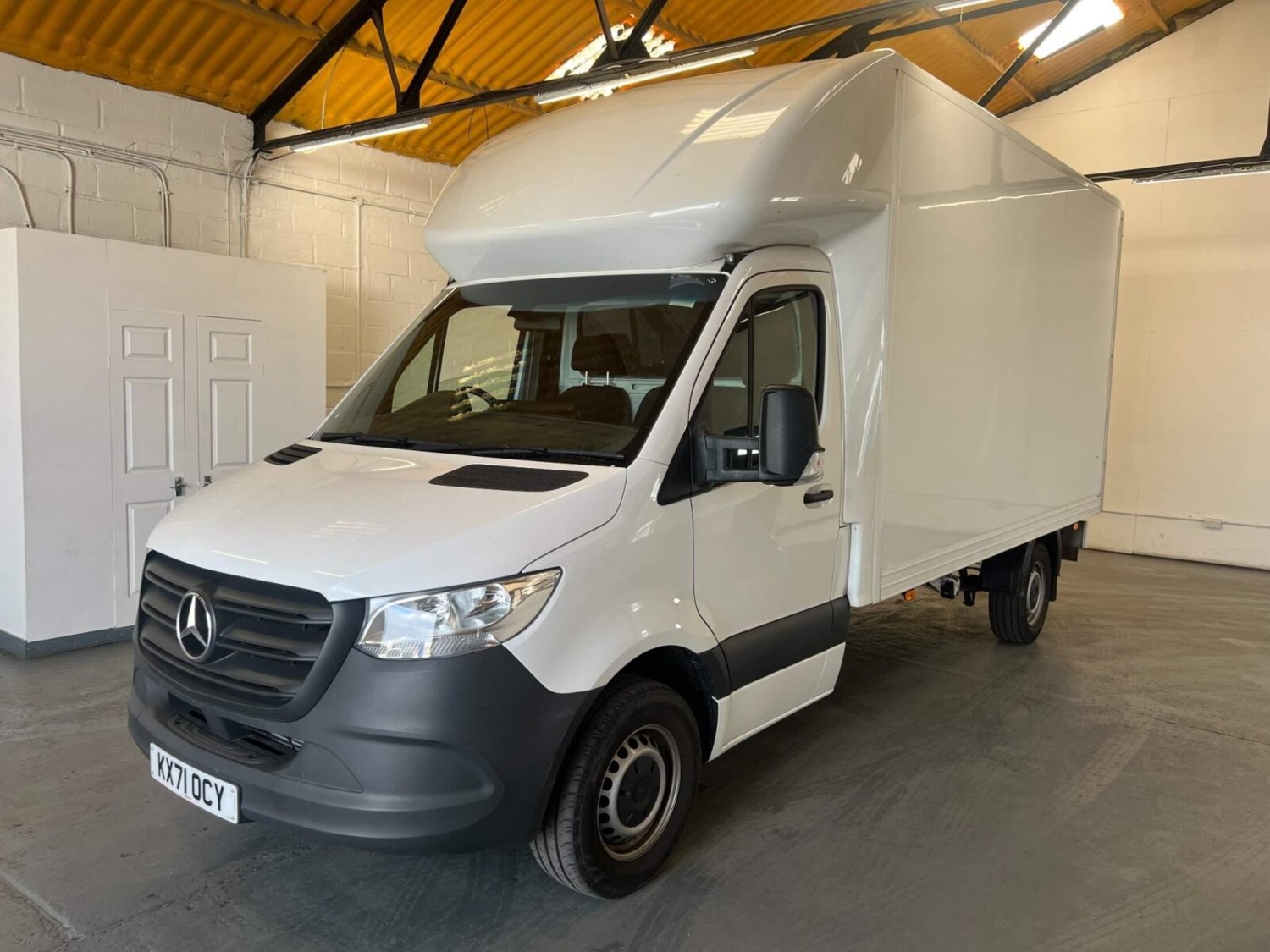 Mercedes-Benz Sprinter Listing Image