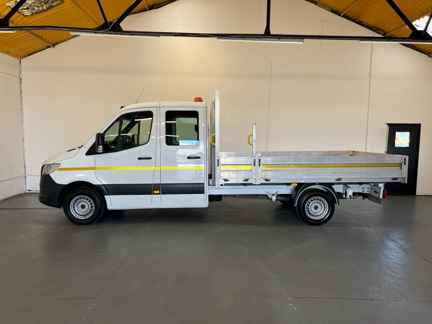 Mercedes-Benz Sprinter Listing Image