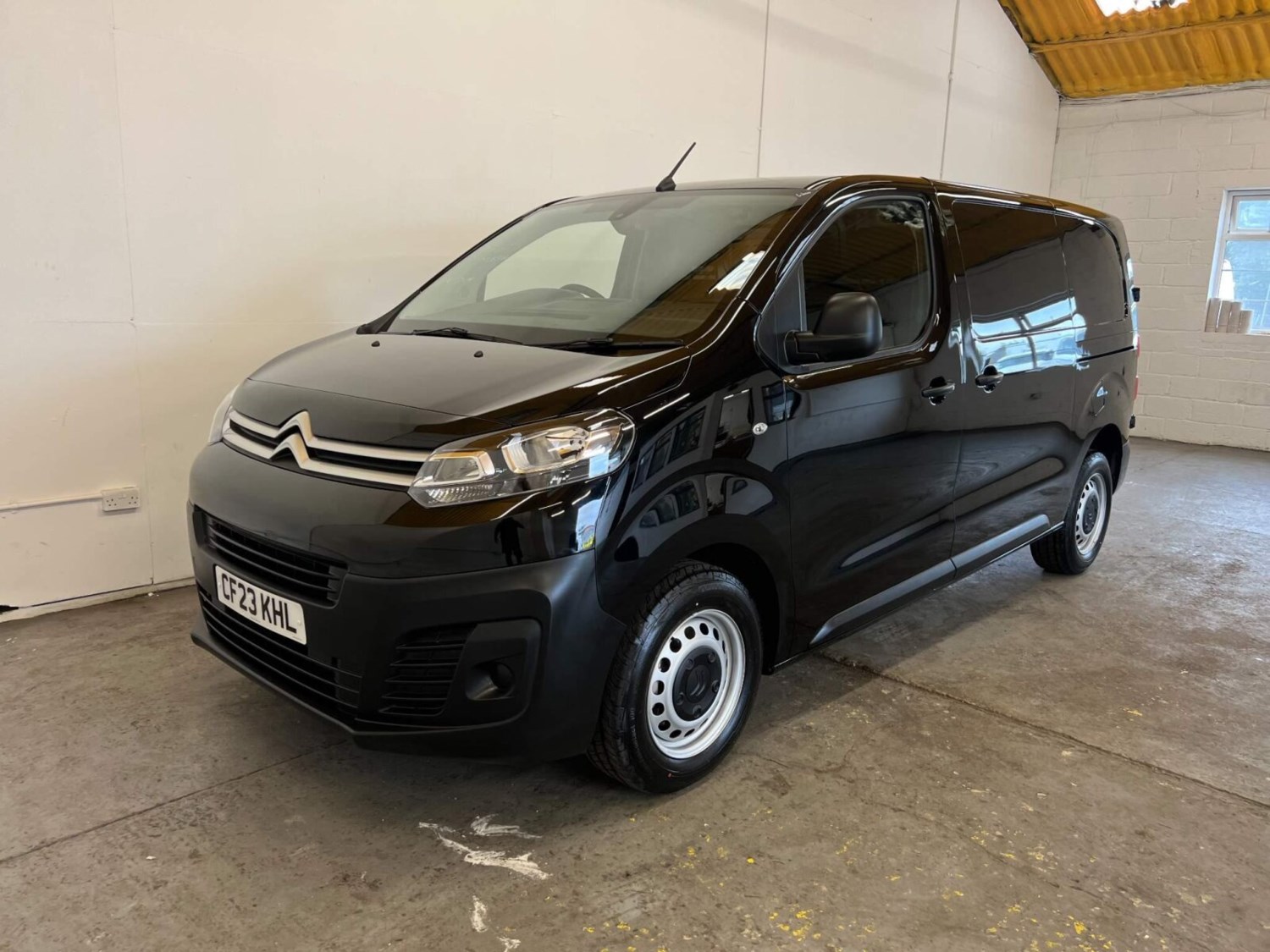 Citroen Dispatch Listing Image