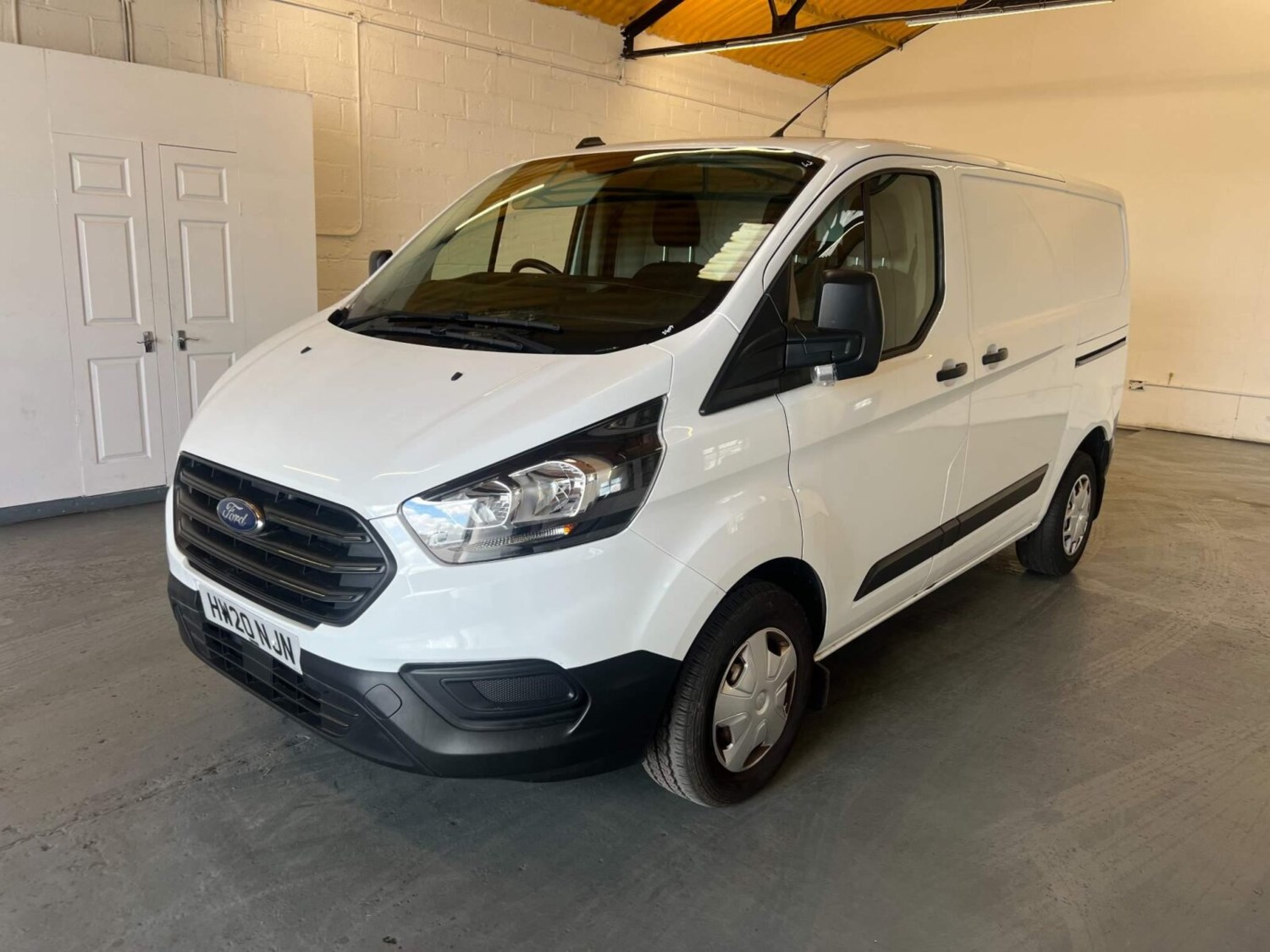 Ford Transit Custom Listing Image