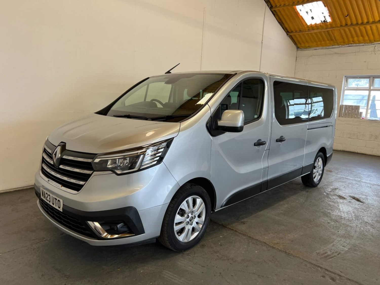 Renault Trafic Listing Image