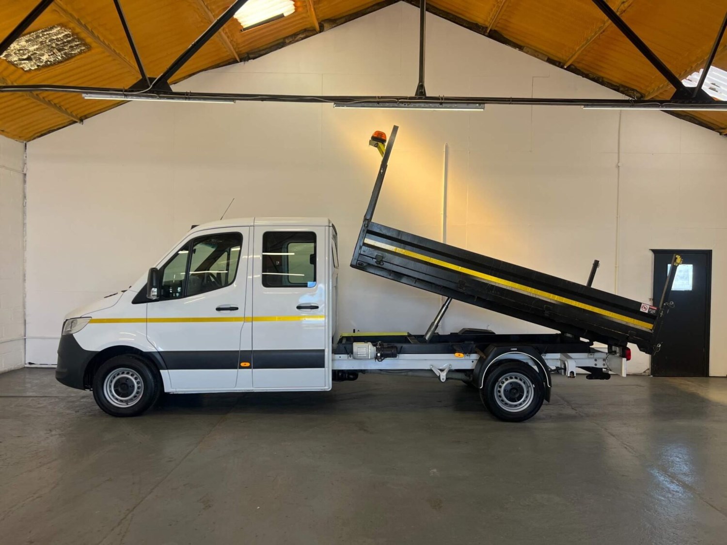 Mercedes-Benz Sprinter Listing Image