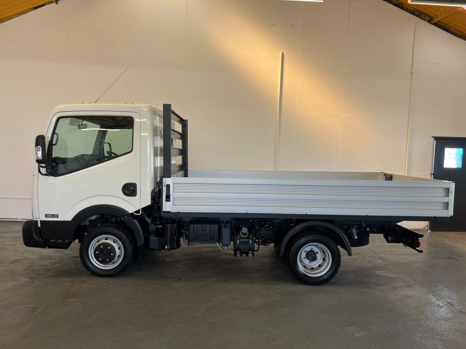 Nissan Cabstar Listing Image