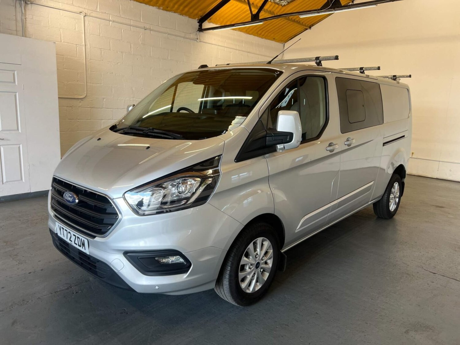 Ford Transit Custom Listing Image