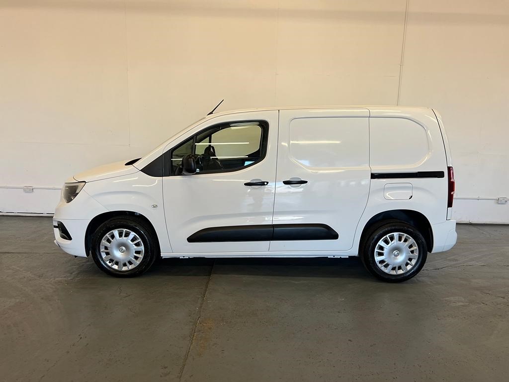 Vauxhall Combo Listing Image