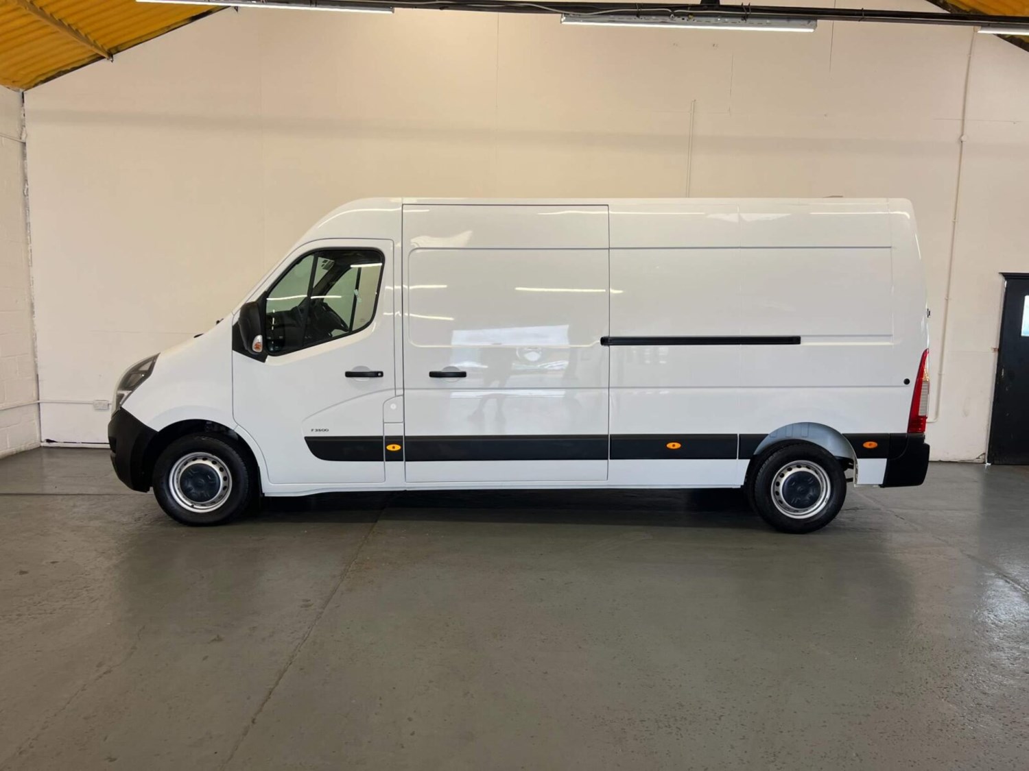 Vauxhall Movano Listing Image