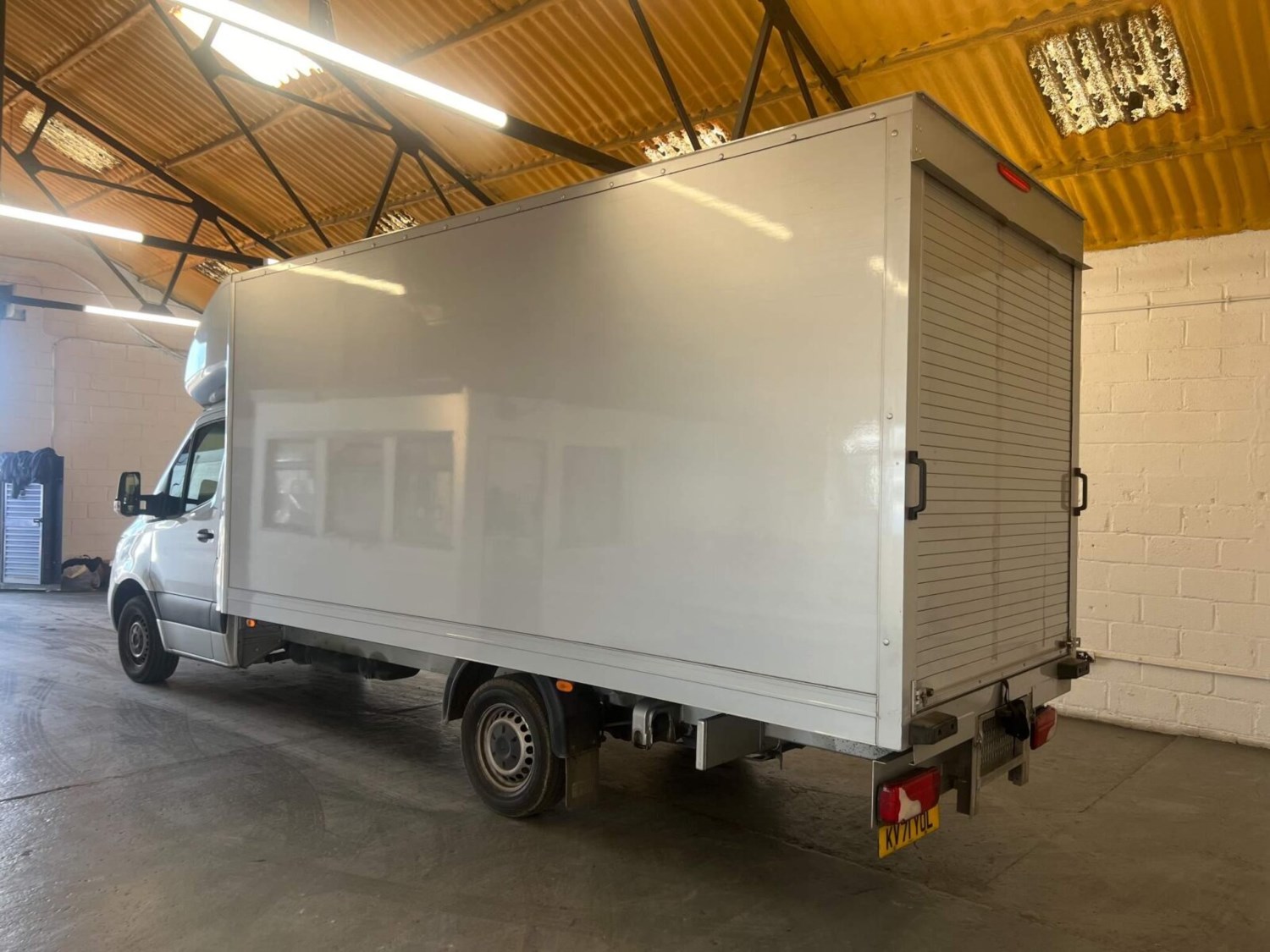 Mercedes-Benz Sprinter Listing Image