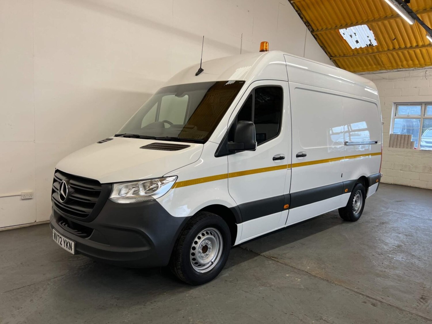 Mercedes-Benz Sprinter Listing Image