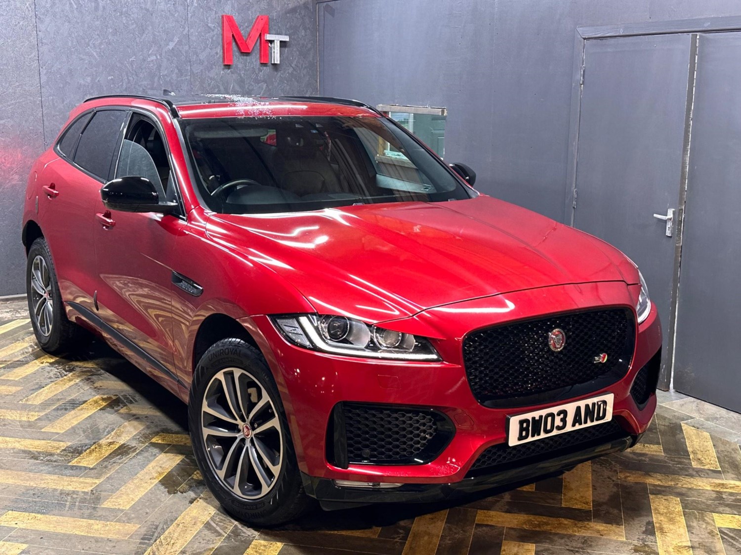 Jaguar F-PACE Listing Image