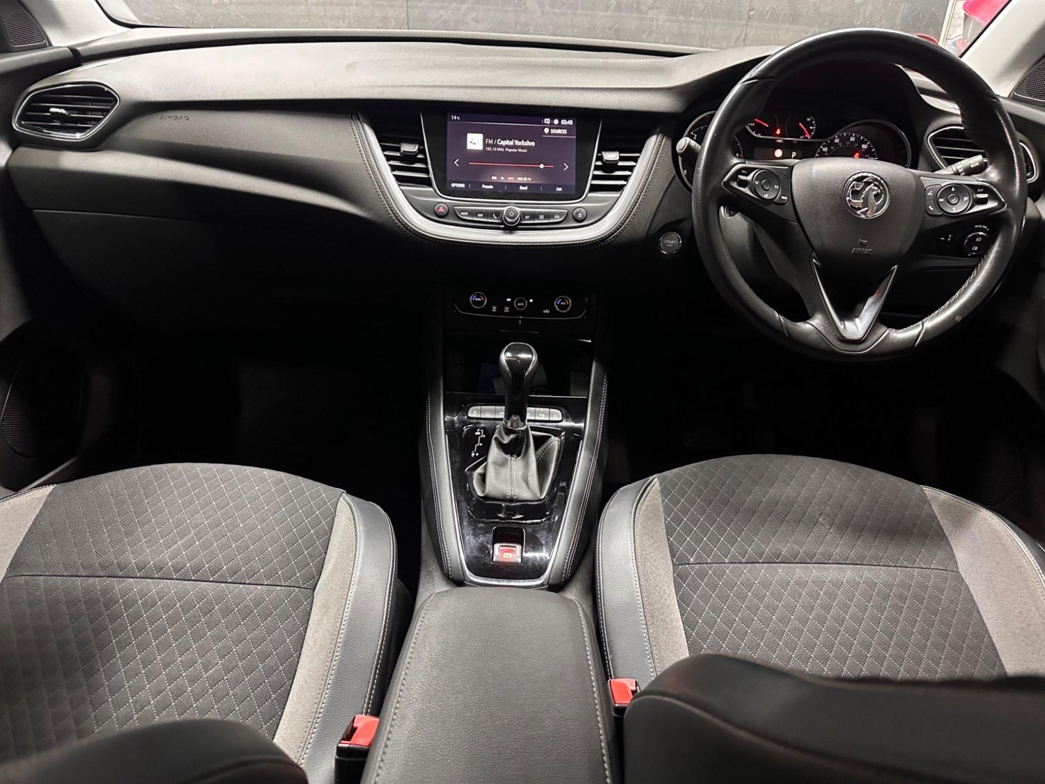 Vauxhall Grandland X Listing Image