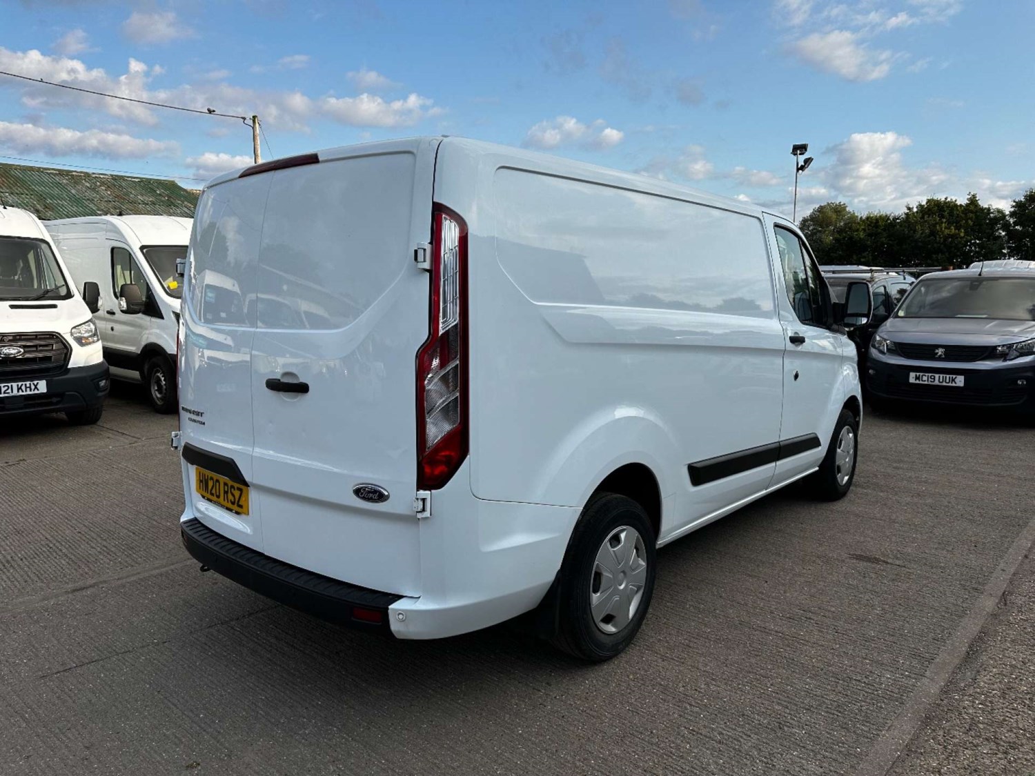 Ford Transit Custom Listing Image