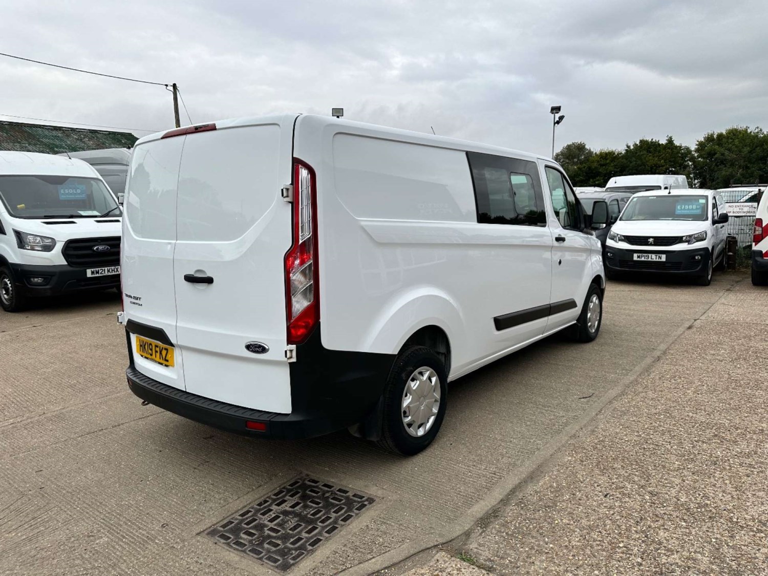 Ford Transit Custom Listing Image