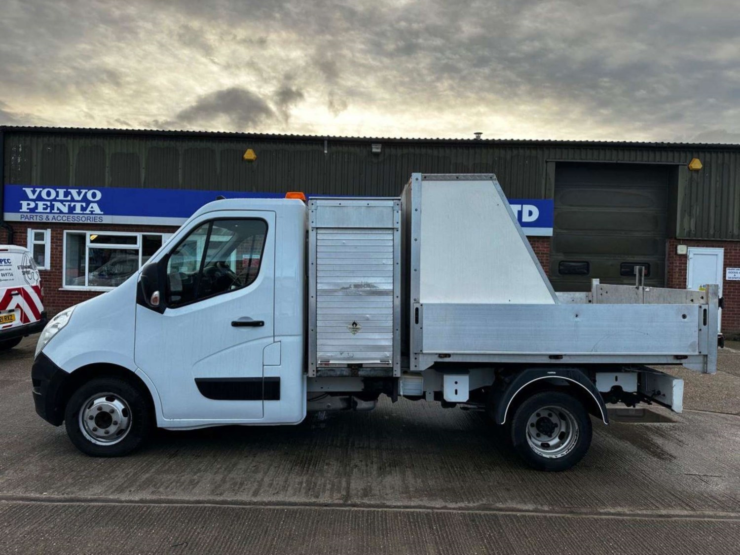 Renault Master Listing Image