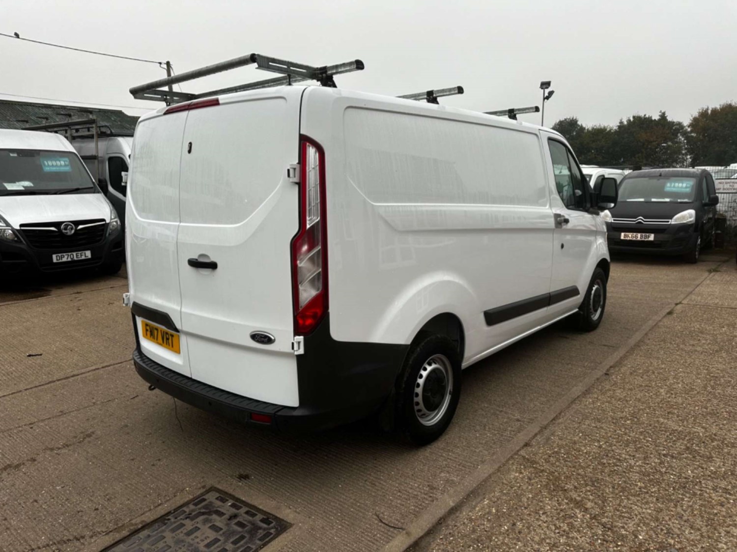 Ford Transit Custom Listing Image